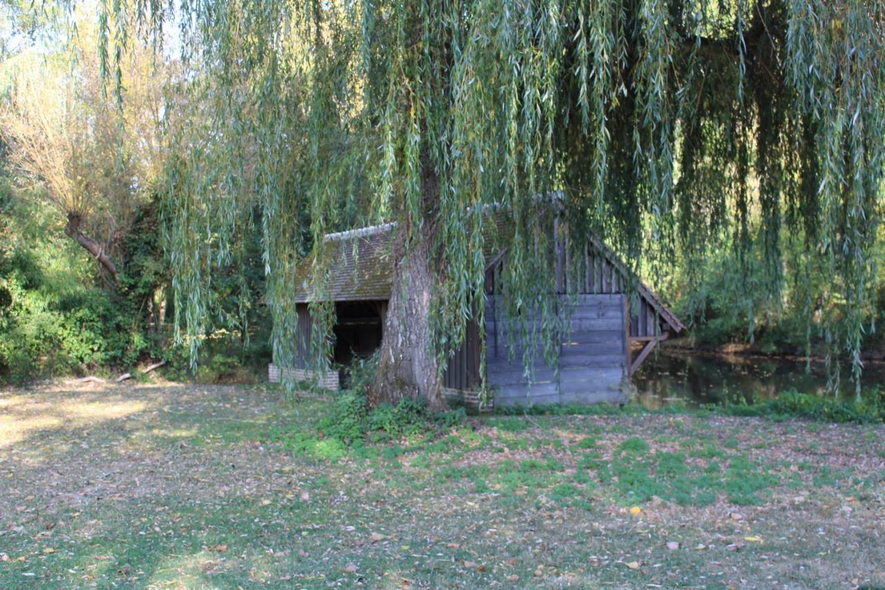 Chez Santia Villa Brinon-sur-Sauldre Buitenkant foto