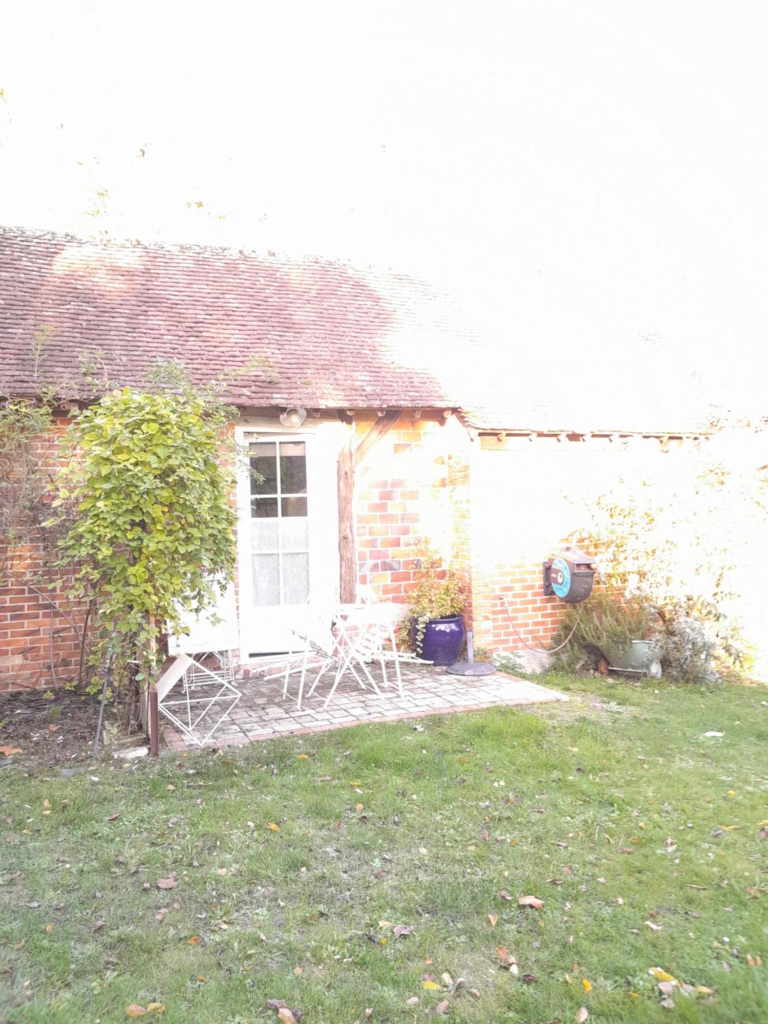 Chez Santia Villa Brinon-sur-Sauldre Buitenkant foto