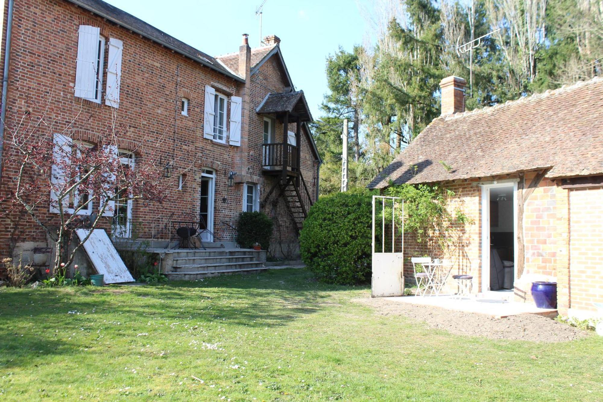 Chez Santia Villa Brinon-sur-Sauldre Buitenkant foto